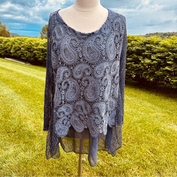 Chicca Paisley Mesh Overlay Top - Picture 2 of 15